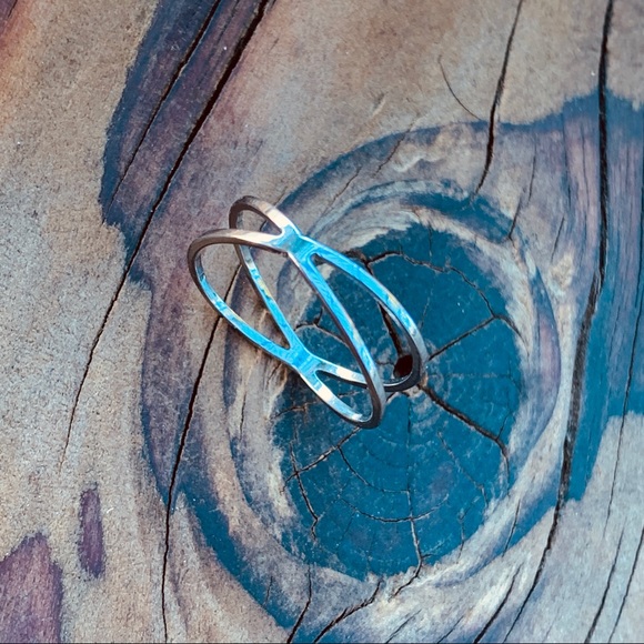 CRISS CROSS GOLD Stainless Steel Ring Minimalist SIZE 10 with GIFT Bag - Picture 10 of 10